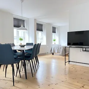 https://apt-2-bedroom.copenhagenhotelselect.com