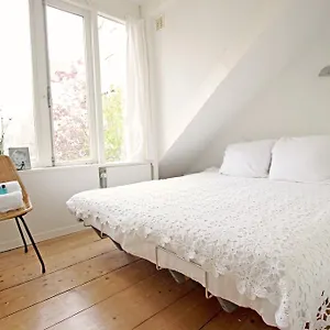  Couette-café Beautiful 2 Floor Vondelpark Apartment.